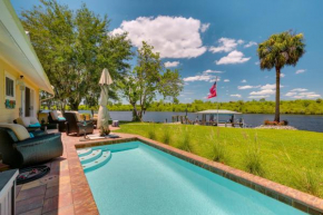 Riverfront Florida Studio with Pool and Hot Tub Access